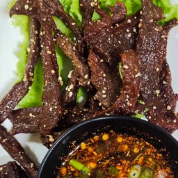 เนื้อแดดเดียวทอด