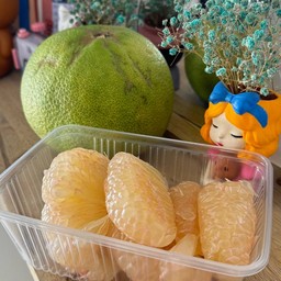 ส้มโอปลอดสารพร้อมทาน