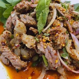 น้ำตกเนื้อ