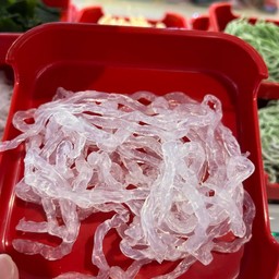 เส้นแก้ว