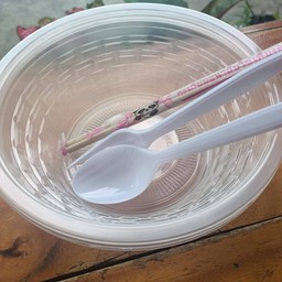 ชุดถ้วย ช้อนส้อม ตะเกียบ