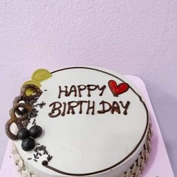 เค้กช็อกโกแลตนมสดหน้า HBD.