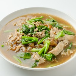 ราดหน้าหมูนุ่ม