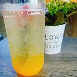 สัปปะรดโซดา