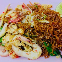 ผัดมาม่าทะเล