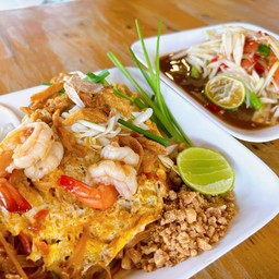 ผัดไทยกุ้งสด ใหญ่