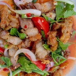 ยำหมูกรอบ