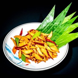 35-เห็ดนางรมหลวงผัดเผ็ดไฟแดง