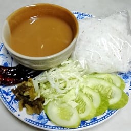 ขนมจีน + แกงป่า(ใต้) + ชุดผักสด (จัดชุดแบบถุงไม่มีช้อนส้อม)