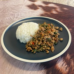 ข้าวกะเพราหมูสับ