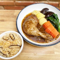 ไก่อบ + ข้าวผัดกระเทียม