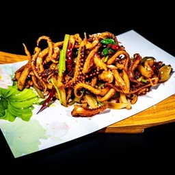 8-ปลาหมึกทอดผัดพริก