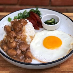 ข้าวหน้าไก่  ไข่ดาว