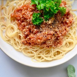 สปาเก็ตตี้โบโลเนสหมูสับ