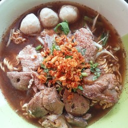 ก๋วยเตี๋ยวหมูน้ำตก