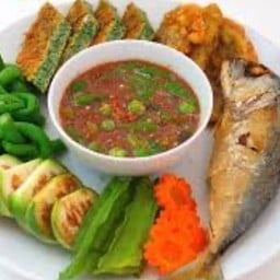 น้ำพริกกะปิปลาทูทอด