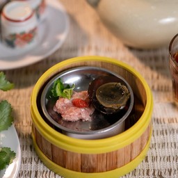 หมูไข่เยี่ยวม้า