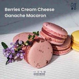 Berries Cream Cheese Ganache Macaron🍒🍇