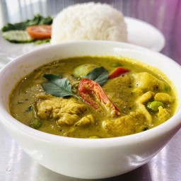 ข้าวแกงเขียวหวานไก่