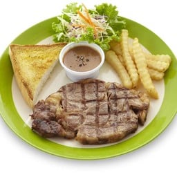 สเต็กเนื้อริบอาย ราดซอสพริกไทยดำ