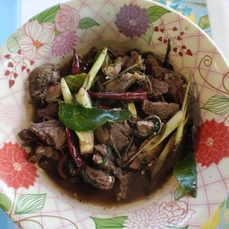 อู๋ เพลีย