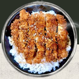 ข้าวไก่ทอดซอสเทอริยากิ