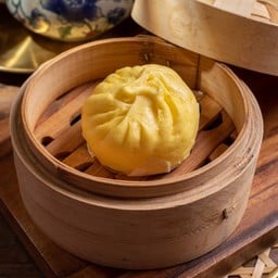 A26.ซาลาเปาฟักทองญี่ปุ่นไส้ผงกระหรี่เนื้อ- ทอด(1ลูก )