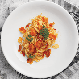 สปาเก็ตตี้เบคอนพริกแห้งผัดน้ำมันมะกอก