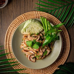 น้ำตกคอหมู