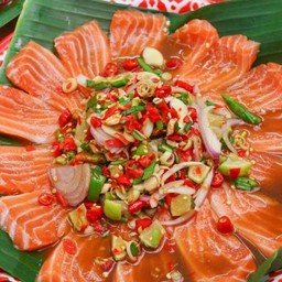 ยำแซ่บปลาแซลมอน จานใหญ่