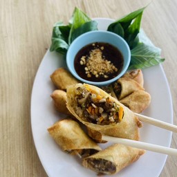 ปอเปี๊ยะไส้หมูสับ