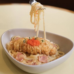TONKATSU CREAMY SRIRACHA UDON