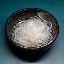 วุ้นเส้น