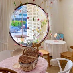 Fumiko Cafe & Board Games ตรงข้ามโรงเรียนพิมานวิทย์