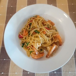 Stir-Fried Spaghetti With Basil Leaves And Hot Chilli