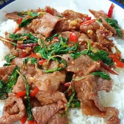 กระเพราหมูชิ้น