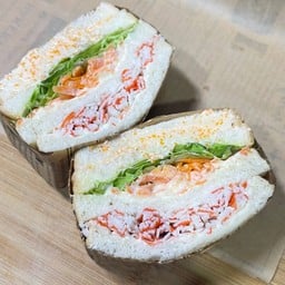แซนวิชไข่กุ้ง + ปูอัด ไส้แน่น! กล่องใหญ่