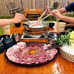 หมูล้วน ชุดใหญ่