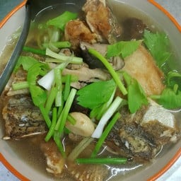 หัวปลาต้มเผือก