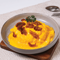 ข้าวไข่ข้นเบคอน