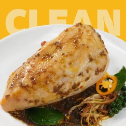 อกไก่นุ่ม ราดซอสคั่วกลิ้ง 226 kcal