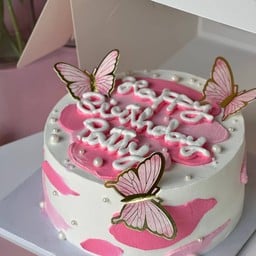 เค้กมินิมอล ผีเสื้อสีชมพู ขนาด 1 ปอนด์