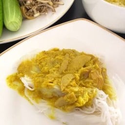 ขนมจีนยายแมว - ห้าแยกพรุสมภาร (ฮาลาล)