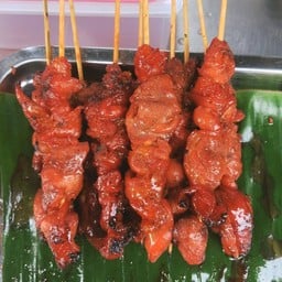 ส้มตำ-ไก่ย่าง ใต้สะพานลอย 57 เอกชัย 57
