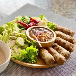 แหนมเนือง อกไก่