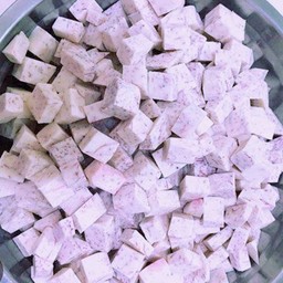 วาฟเฟิล ไส้เผือกหอม