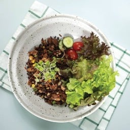 ข้าวผัดเนื้อบดจากพืช (Plant Base)