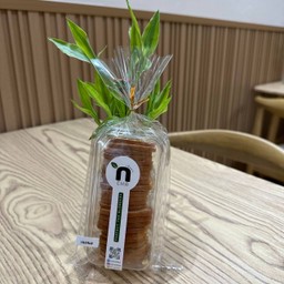 ขนมปังกรอบเนยนม
