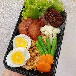 ข้าวคลุกน้ำพริกเผาปลาร้า