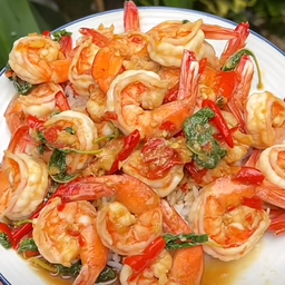 กระเพรากุ้ง